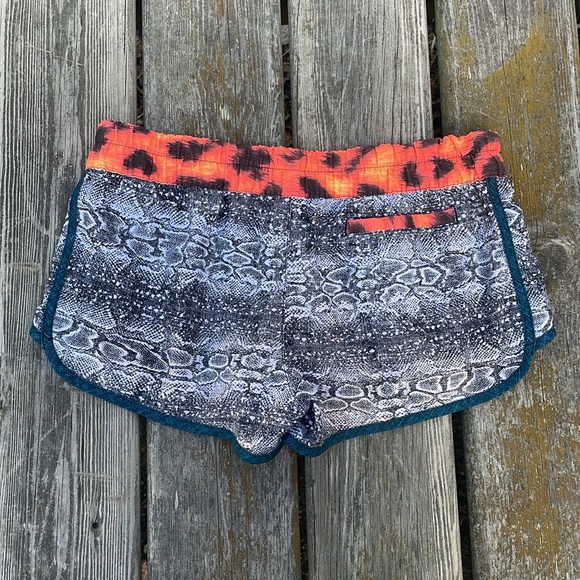 HURLEY animal print Super Suede Beachrider Board Shorts - Picture 4 of 6